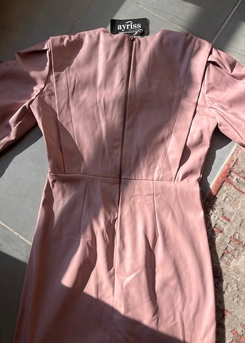 Pudra Pembe Midi V Yaka Elbise - Görsel 4