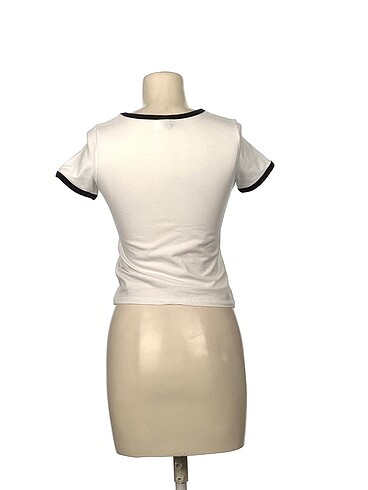 s Beden H&M T-shirt %70 İndirimli.