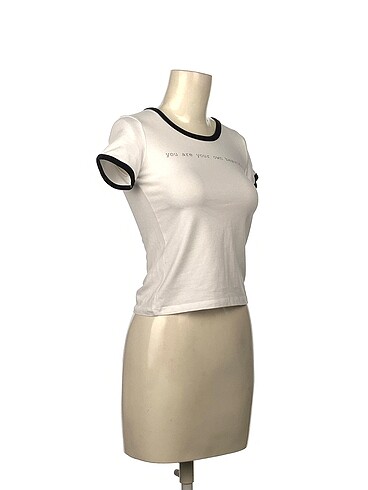 H&M H&M T-shirt %70 İndirimli.