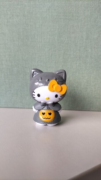 Hello Kitty Sürpriz Yumurta Oyuncak Figür Halloween Cadılar Bayr