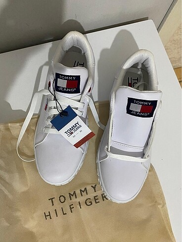 Tommy Hilfiger spor ayakkabı