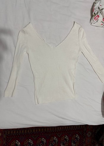 Beyaz V Yaka Triko Kadın Kazak - Görsel 3