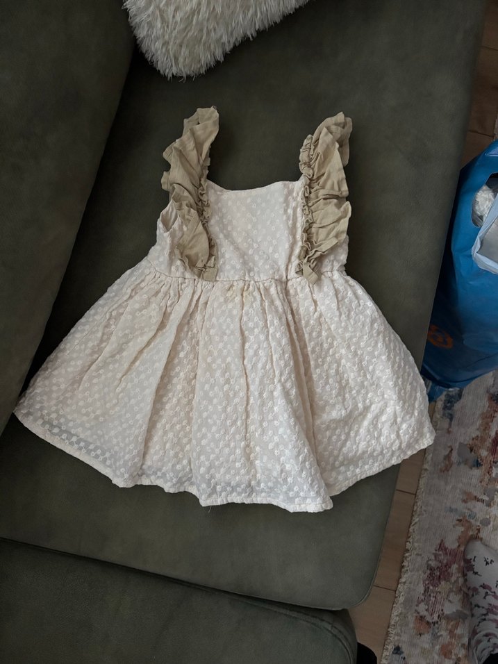 Bebek fırfırlı elbise - Görsel 2