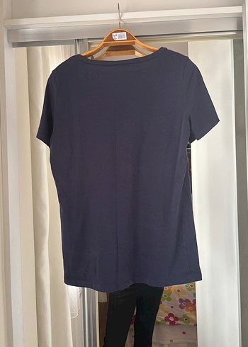 Lacivert V Yakalı Kadın Tişört - Görsel 2