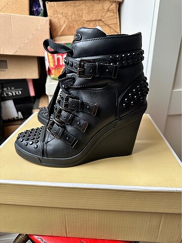 37 Beden Michael kors bootie