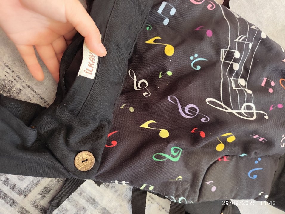 Siyah Müzik Desenli Bebek Taşıyıcı - Görsel 5