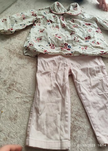 LC Waikiki Düğmeli Nakışlı Pembe Bebek Kız Takımı
