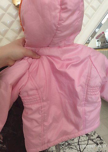 Kız Çocuk Pembe Nakışlı Kapüşonlu Mont - Görsel 3