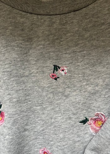 H&M Nakışlı Gri Kadın Sweatshirt - Görsel 7