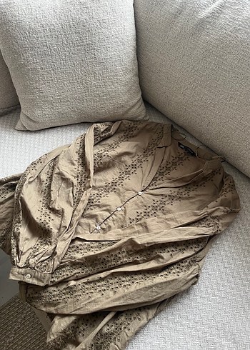 Zara İşlemeli bluz - Görsel 2