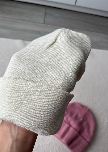 Kadın Beyaz Triko Bere - Görsel 2