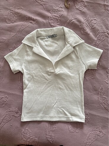 Beyaz polo yaka crop