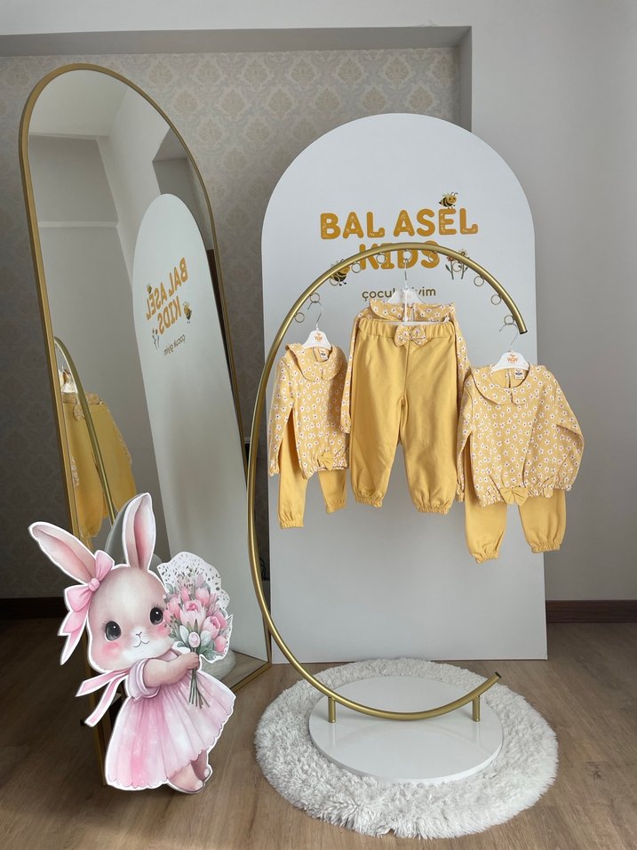 Sarı Triko Baskılı Bebek Kız Takımı - Görsel 2