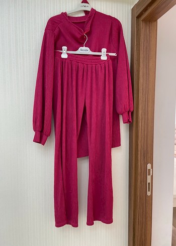 Diğer Piliseli Koyu Pembe Takım