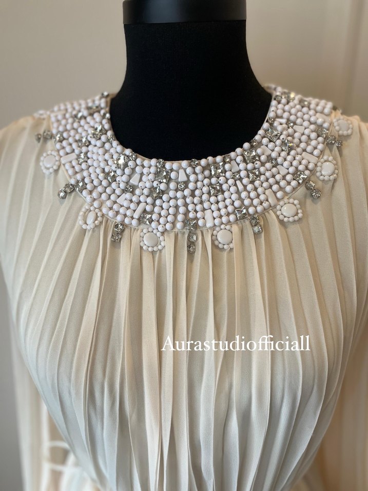 Uzun Piliseli ekru Elbisesi - Görsel 3