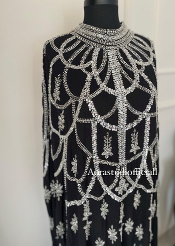 İthal boncuklu tasarım pelerin abaya - Görsel 2