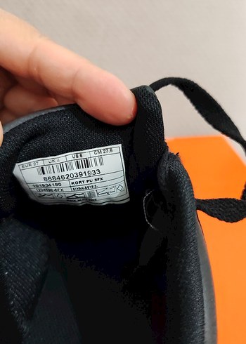 37 Beden Kinetix Siyah Çizgili unisex Spor Ayakkabı