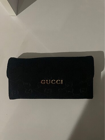 Gucci cüzdan