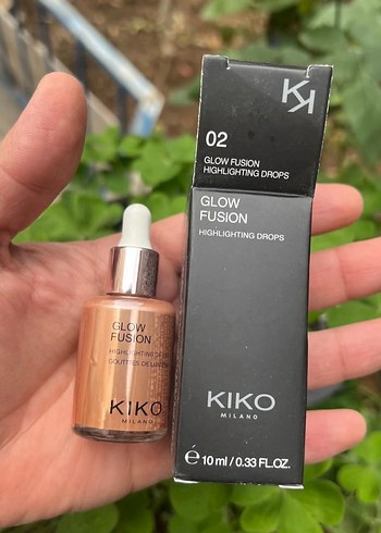 KIKO Glow Fusion Aydınlatıcı Damla 02 Beige