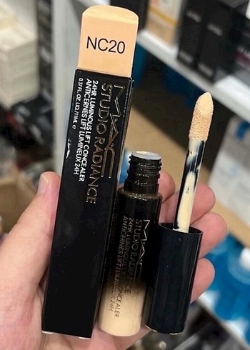 MAC Studio Radiance Kapatıcı NC20