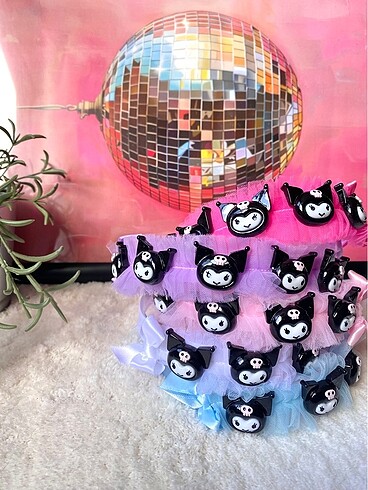 KUROMİ RENKLİ TAÇ MODELLERİ