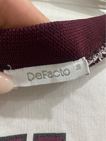 m Beden Defacto sweatshirt