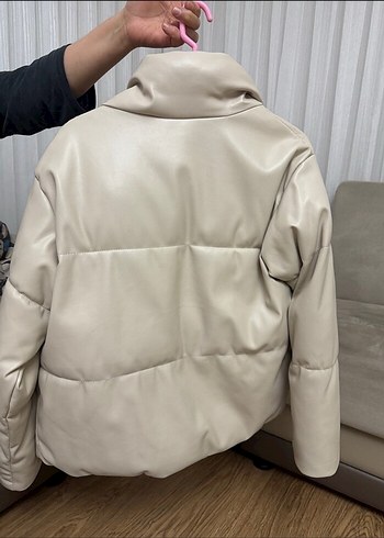 Stradivarius Bej Kadın Deri Düğmeli Midi Ceket