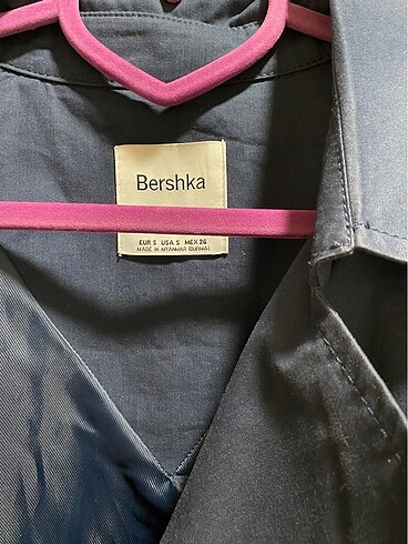 s Beden Bershka trençkot