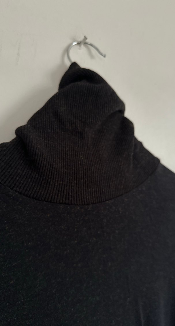 Siyah Uzun Kollu Yüksek Yakalı Triko Elbise - Görsel 3