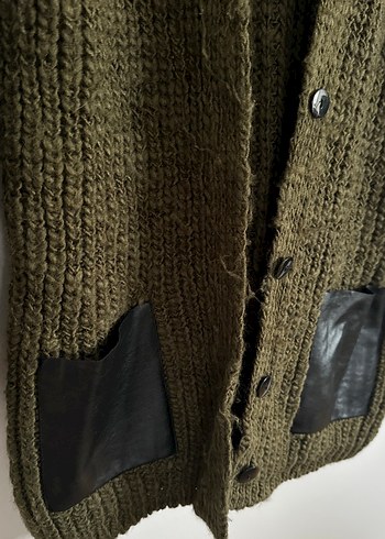 Düğmeli Kahverengi Örgü Kadın Hırka - Görsel 2