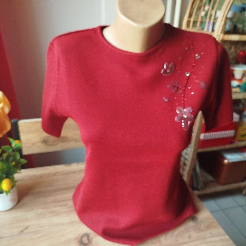 Sabri Özel İmzalı Bordo Nakışlı Kısa Kollu Triko Bluz - Görsel 3