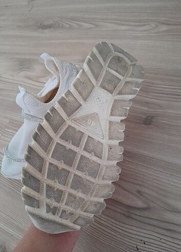 40 Beden beyaz Renk Spor bez ayakkabı 