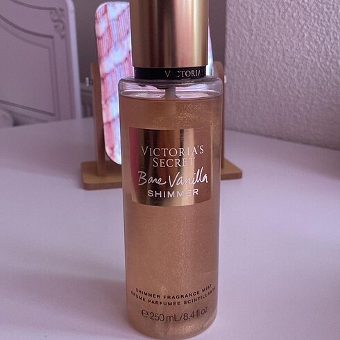 Victoria?s Secret Bare Vanilla Vücut spreyi Body mist