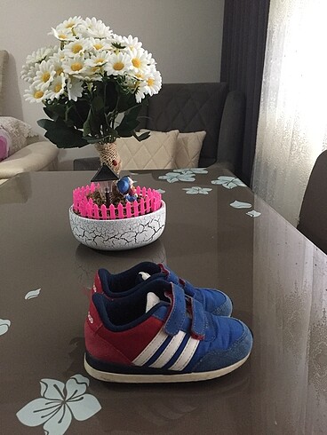 Adidas çocuk ayakkabı 23 numara