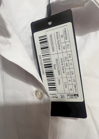 m Beden Düğmeli, Beyaz, Uzun Kollu Kadın Gömlek