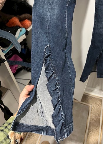 Kadın Lacivert Kemerli Dar Kesim Midi Kot Pantolon - Görsel 6