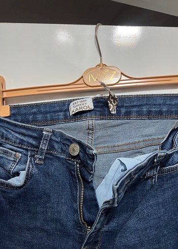 Kadın Mavi Denim Kemerli Sıkı Kesim Jean - Görsel 3