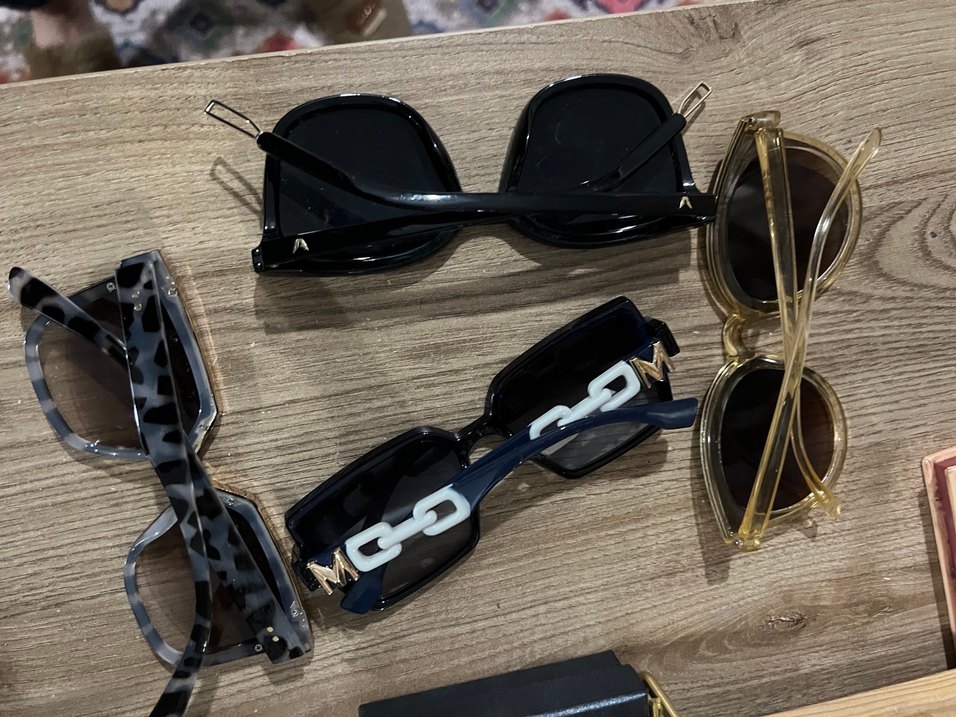 Siyah Şeffaf Gotik Kadın Güneş Gözlüğü - Görsel 2