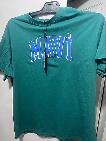 Mavi tşört