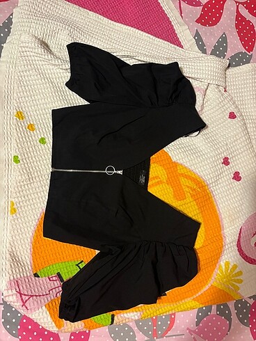 BERSHKA SİYAH CROP