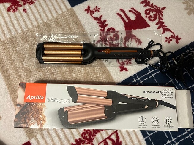 APRİLLA WAG MAŞA