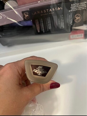 Hourglass Hourglass vanish yeni fondoten