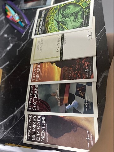 Beş tane kitap