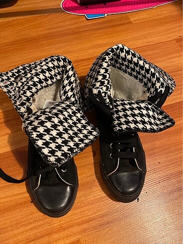 38 Beden UZUN CONVERSE TARZI AYAKKABI
