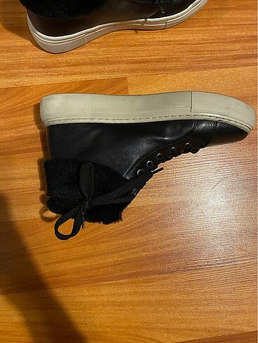 Ugg TUYLU UGG TARZI AYAKKABI