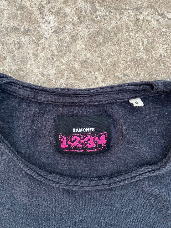 RAMONES GRUP Y2K VINTAGE TISORT - Görsel 2