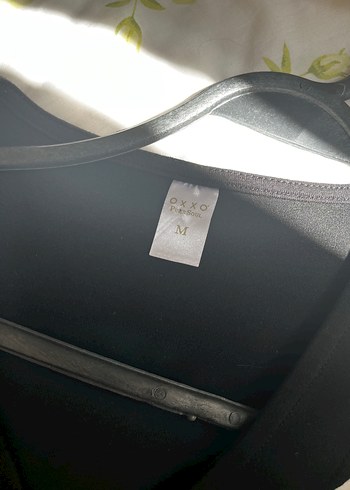 Siyah, V Yaka, ip detaylı Kadın Atlet