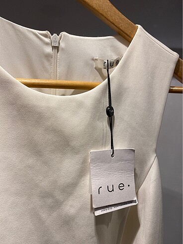 RUE ELBİSE ORJ ETİKETLİ