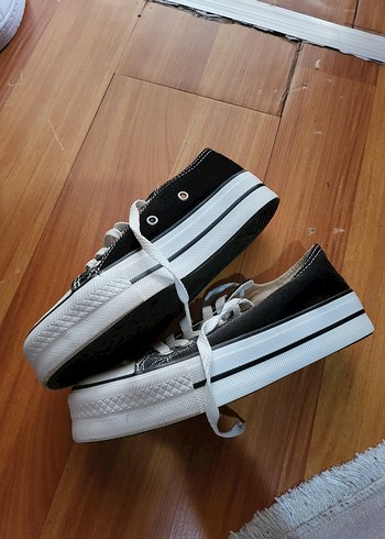 Converse 37