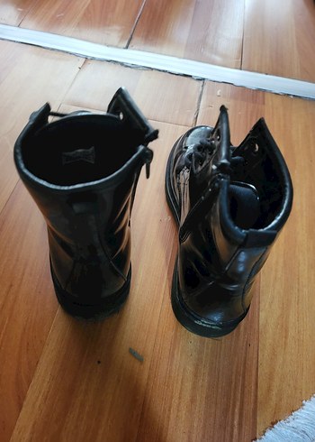 Siyah Rugan Bağcıklı Gothic Bot - Görsel 4